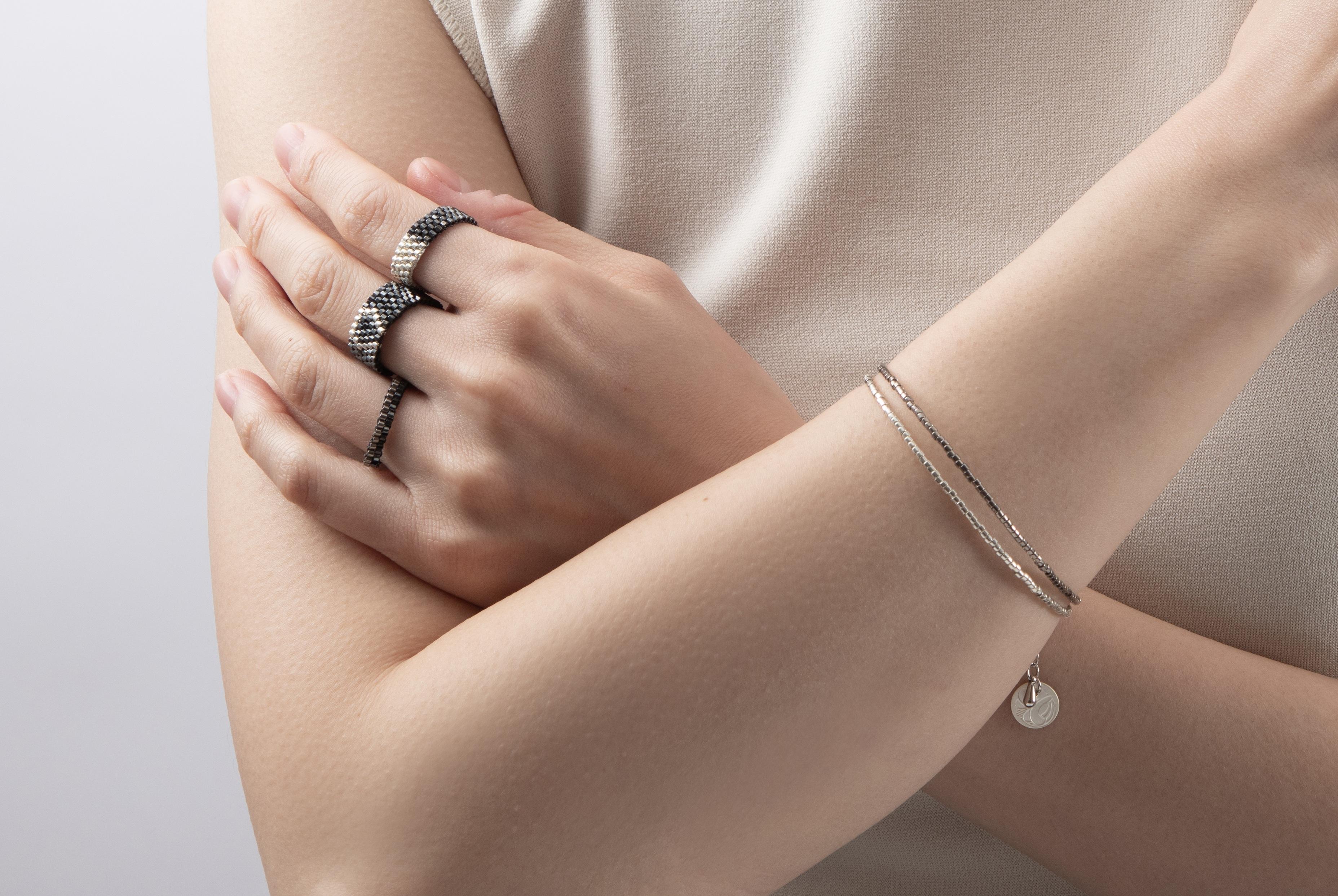 ２色２連ビーズブレスレットGray & Silver （みやび005-BLT）みやびシリーズ